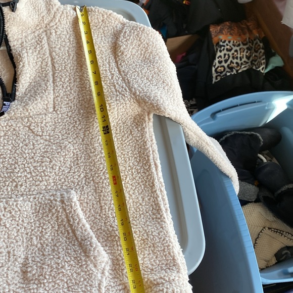 MWOT VS pink 1/4 zip pullover cream colored - Picture 6 of 6